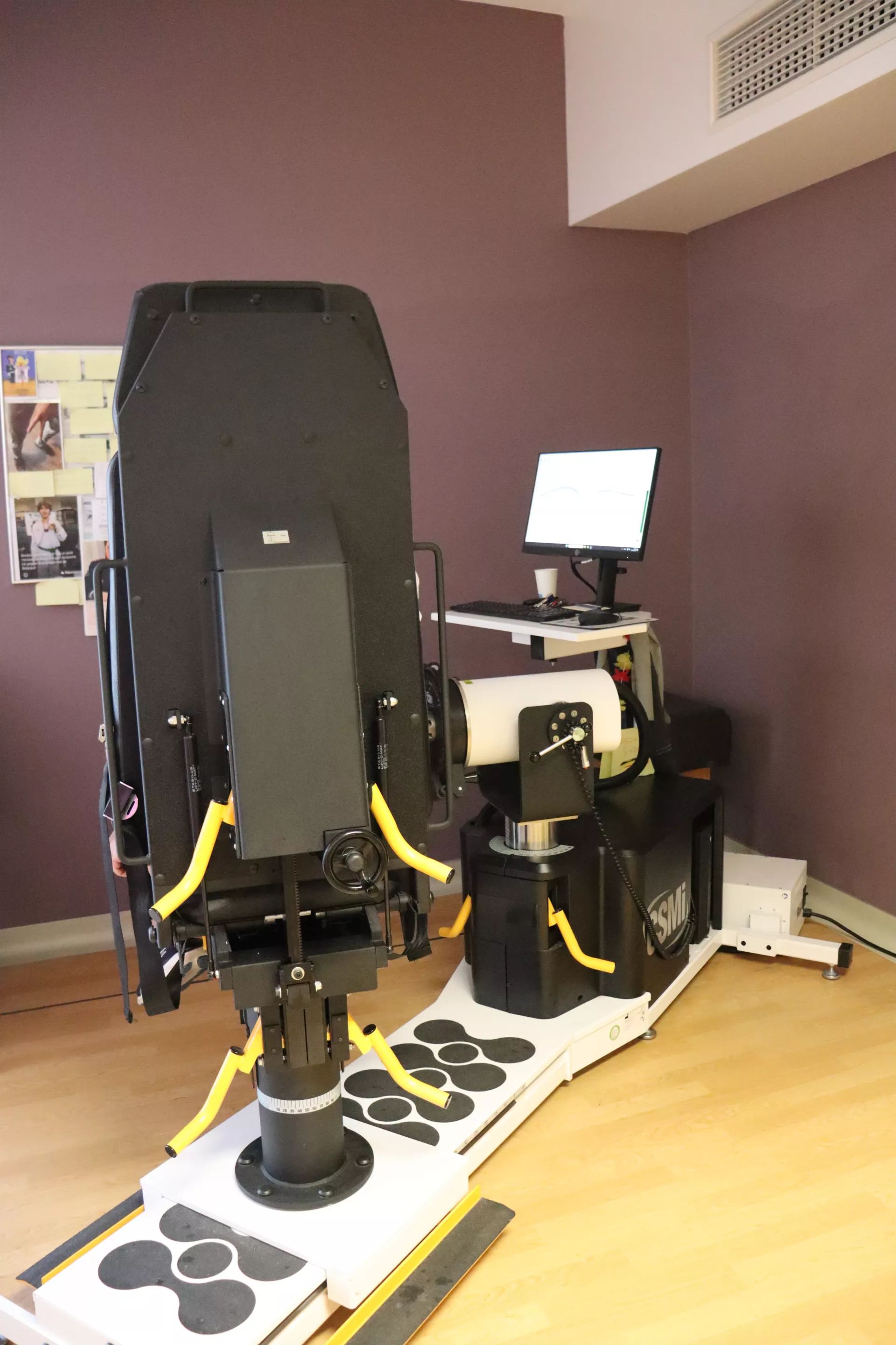 Appareil d'isocinétisme Cybex