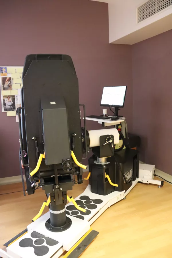 Appareil d'isocinétisme Cybex